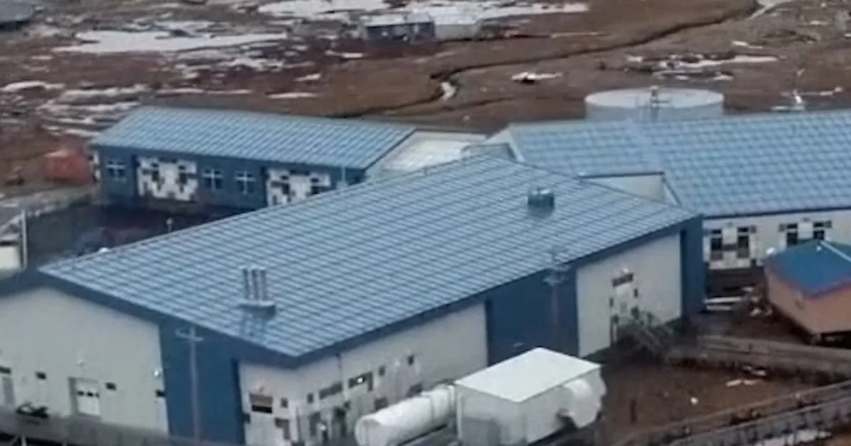 Alaskans may not be able to return home for a year